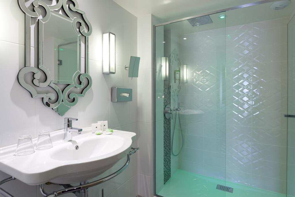 Superior Room access to the SPA